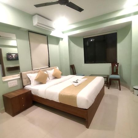 מומביי Everest Stays Rooms And Dormitory מראה חיצוני תמונה