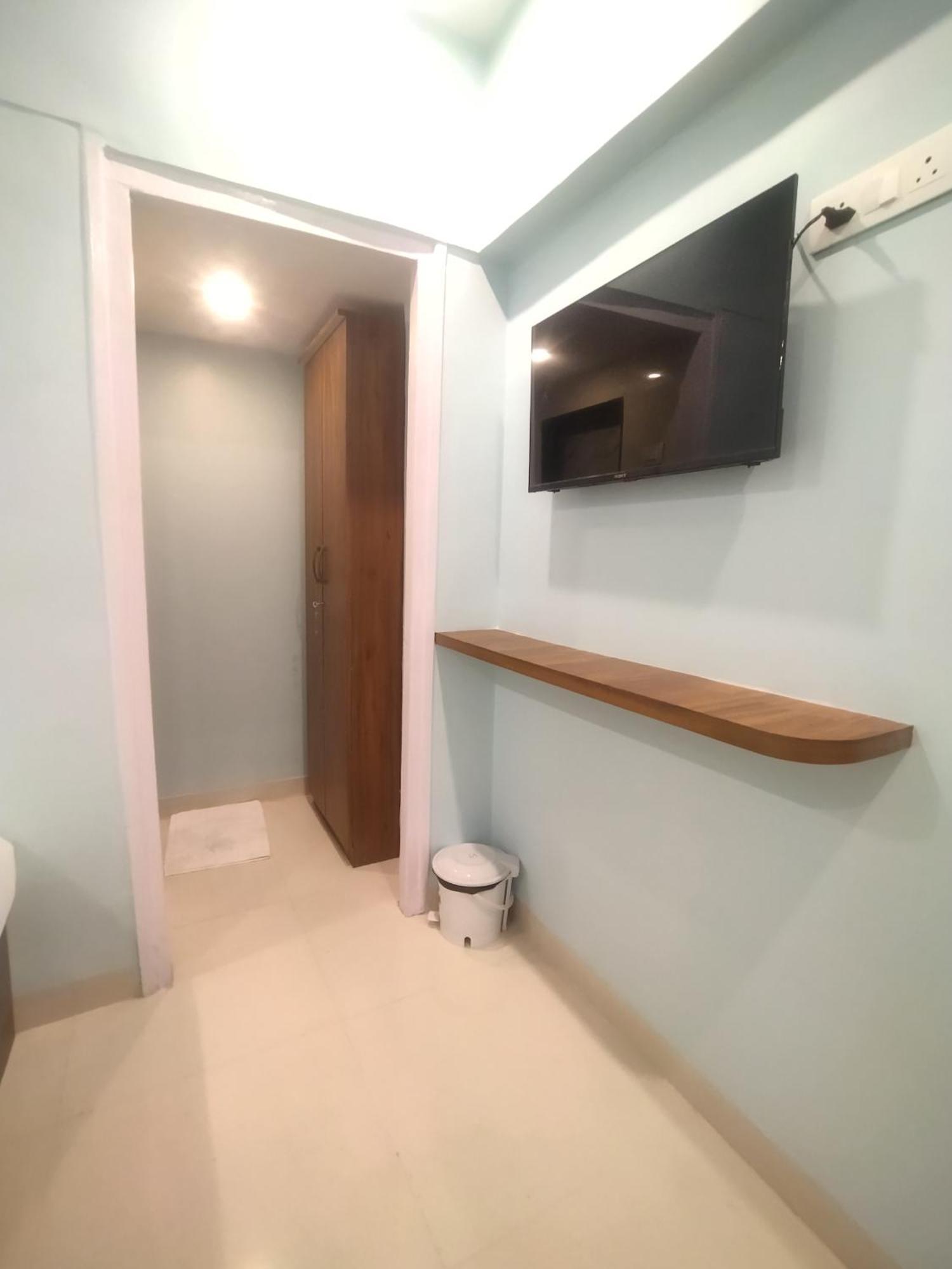 מומביי Everest Stays Rooms And Dormitory מראה חיצוני תמונה