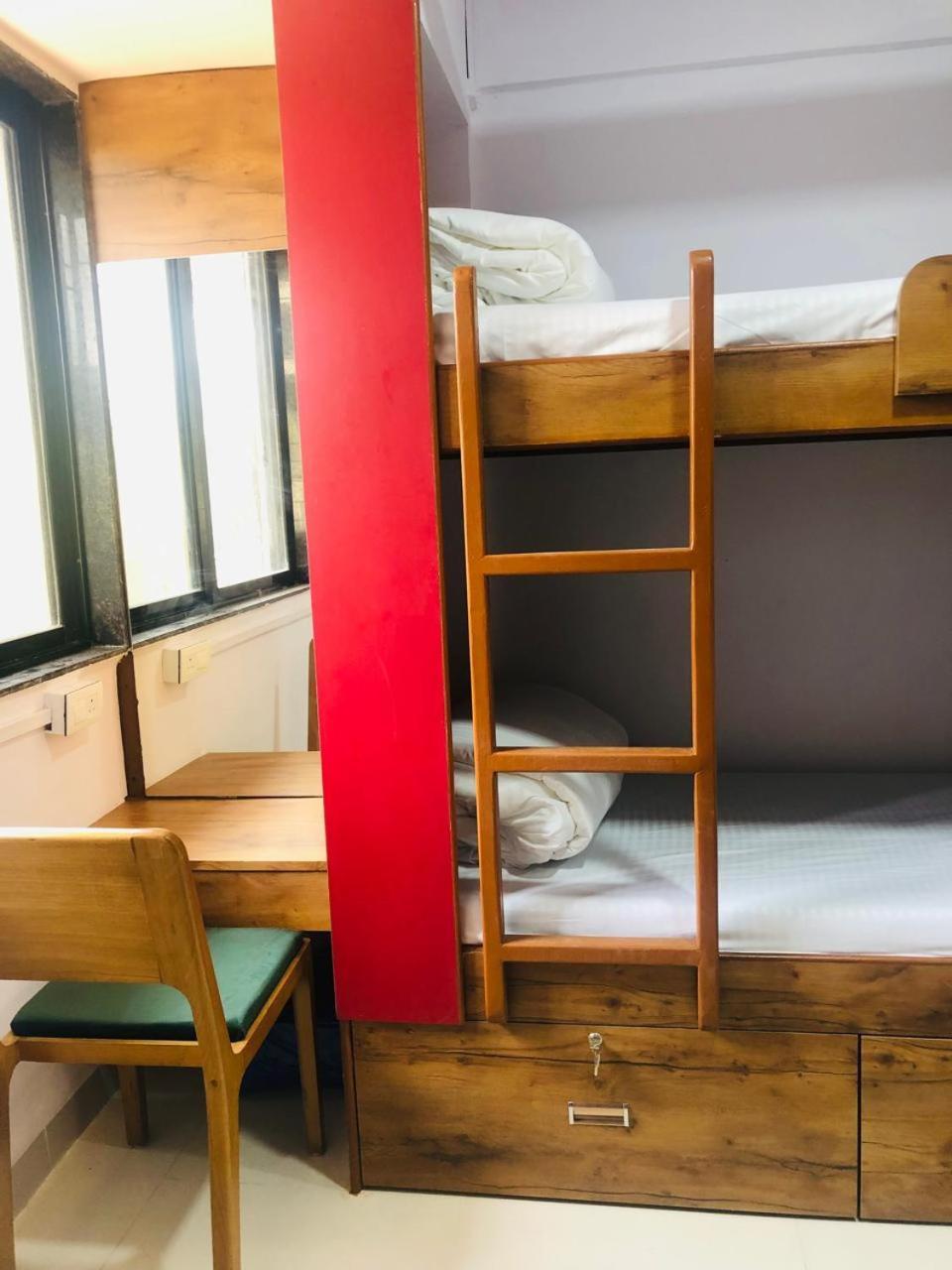 מומביי Everest Stays Rooms And Dormitory מראה חיצוני תמונה